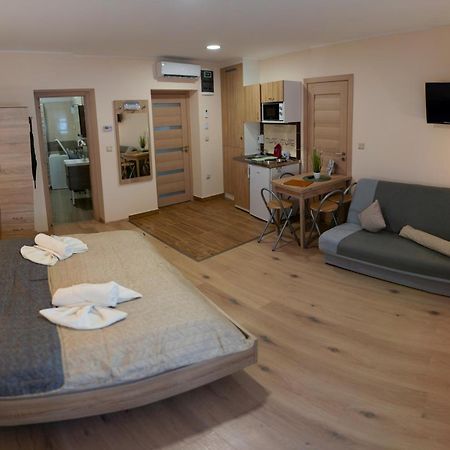 Holiday Apartmanhaz Gyula Exterior foto