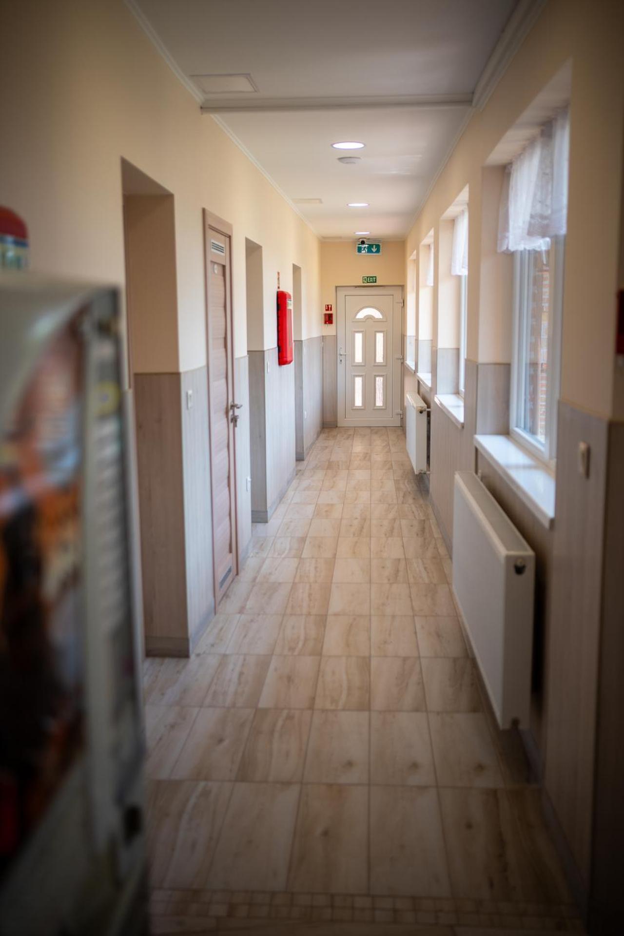 Holiday Apartmanhaz Gyula Exterior foto
